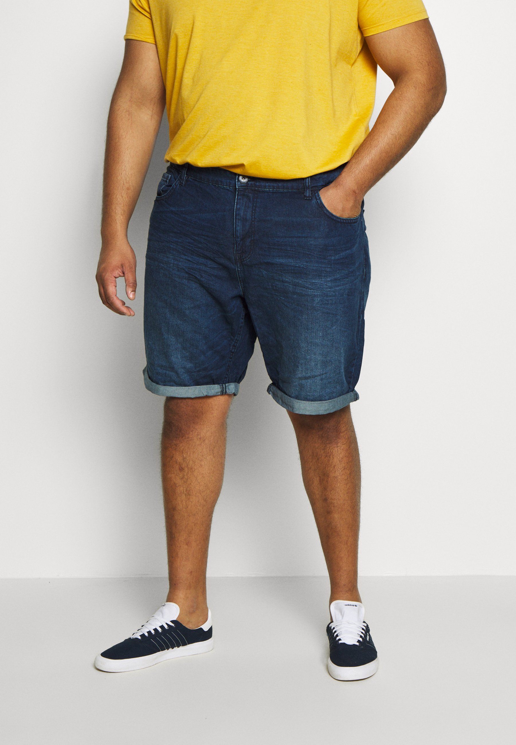 stone wash denim shorts