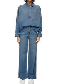s.Oliver SURI  MIT WIDE LEG - Široké džíny - blau