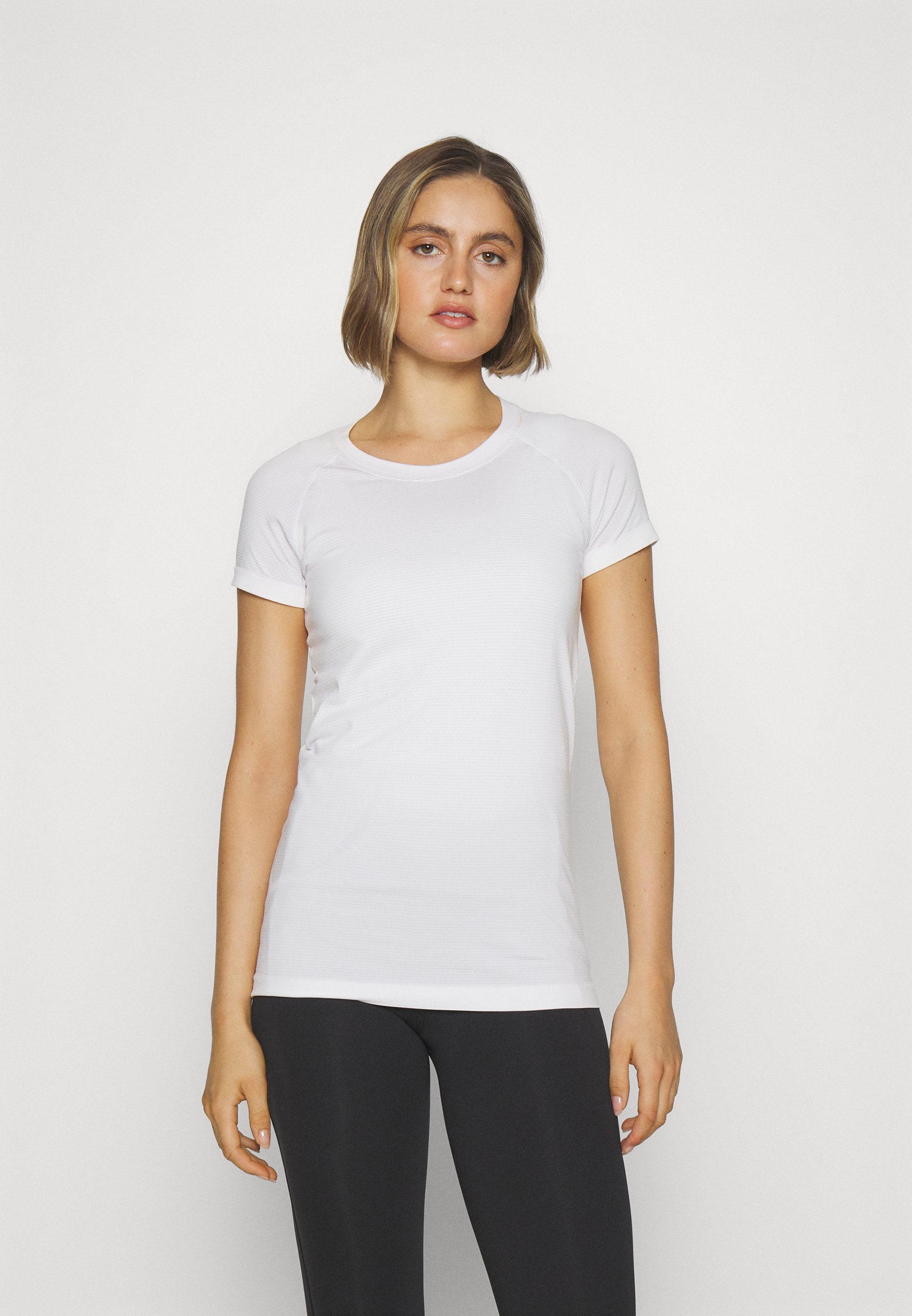 新品 ルルレモン Swiftly Tech SS Shirt 2.0（4） Swiftly Tech Short-Sleeve Shirt 2.0 *Hip Length | Lululemon UK