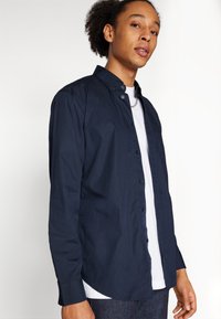 Esprit SOLID SHIRT SLIM FIT - Srajca - navy