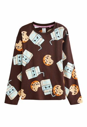 Ruskea pitkähihaa paita, jossa on leikkisä kuvio maitopurkeista ja kekseistä, ribbitekstuuri ja värikkäät grafiikat.