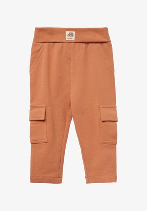 Katoenen cargobroek in een roestoranje kleur met een elastische tailleband, twee zijzakken en twee cargozakken. Het label heeft een voertuigontwerp.