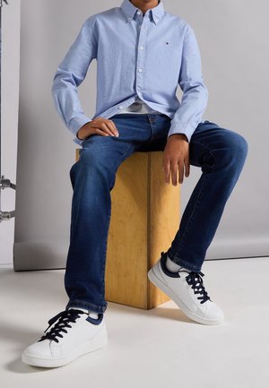 MODERN MID BLUE WASH - Straight leg jeans - blue