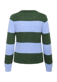 Pull rayé vert et bleu clair, avec un col rond, des manches longues et une texture douce. Les rayures alternent de manière régulière.