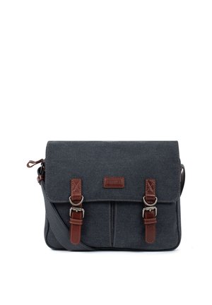 Sac messager en toile gris foncé avec des sangles en cuir marron à boucle et une bandoulière réglable, forme rectangulaire, fermeture par rabat avant.