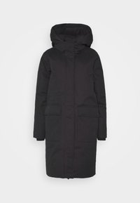 Manteau d'hiver long noir avec capuche, fermeture éclair avant couverte par un rabat, et deux grandes poches avant à rabat.