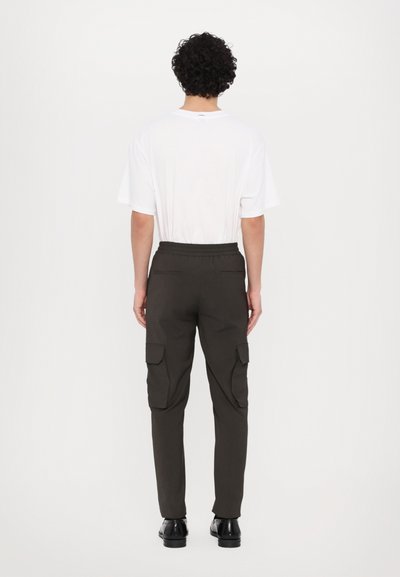 sandro NEW ALPHA  - Cargobukse - kaki foncé