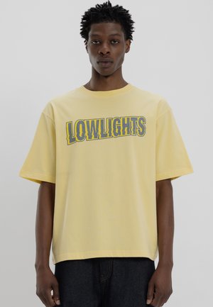 LOW LIGHTS STUDIOS® WAVES - T-Shirt print - yellow