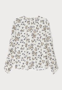 Επιλέχθηκε, ivory