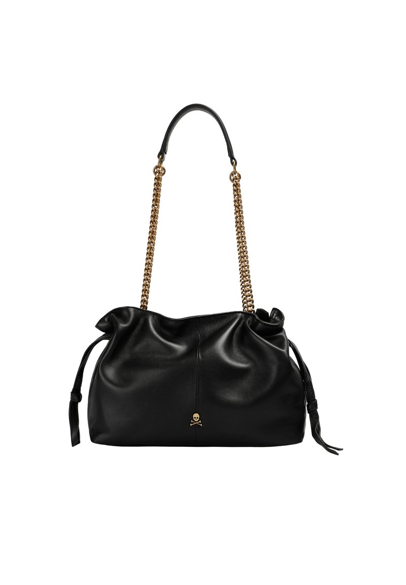 Sac à main en cuir noir au design souple et décontracté, doté d'une chaîne en or et d'un emblème de crâne décoratif à l'avant.