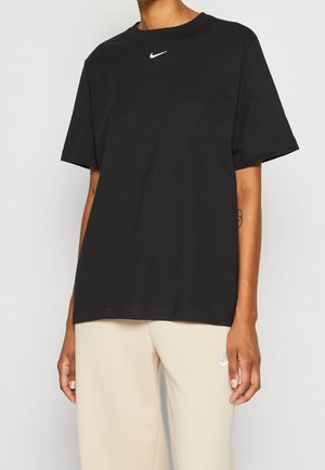 Basic T-shirt - black