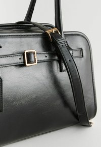 Next BELTED - REGULAR FIT - Rankinė - black