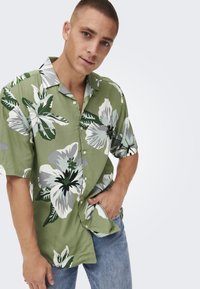 Only & Sons ONSDAN LIFE SHIRT - Overhemd - oil green