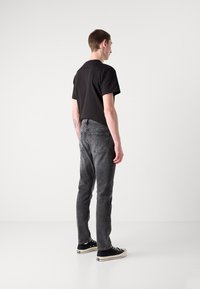 Thumbnail Image 5