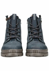 Stivaletti alla caviglia blu scuro realizzati in materiale liscio, con dettagli marroni, design con lacci e cerniere laterali per una facile calzata.