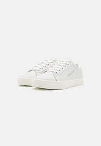 Calvin Klein Jeans CLASSIC CUPSOLE LACEUP - Zapatillas - bright white/creamy white