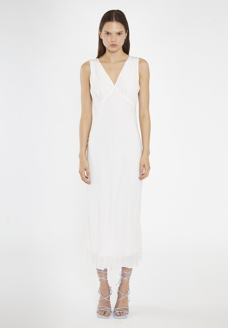 Glamorous V-Neck Bias-Cut Maxi - Vapaa-ajan mekko - off white