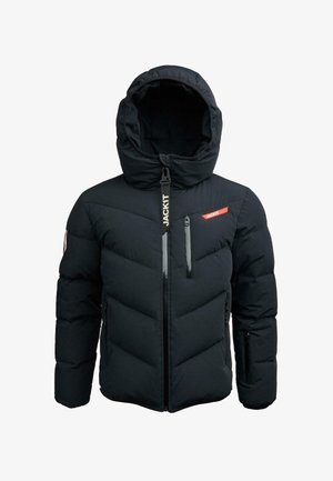 Czarna ocieplana kurtka zimowa z kapturem, przednimi i piersiowymi kieszeniami na zamek oraz logiem "JACKIT" na zamku i klatce piersiowej.