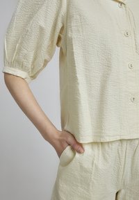 ICHI Button-down blouse - light yellow