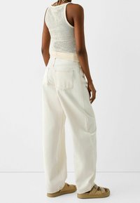 Bershka Linne - beige