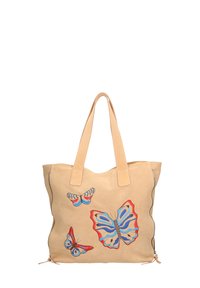 Borsa tote in suede beige con moltefarfalle ricamate in blu, rosso e nero. Presenta due manici robusti e dettagli con zip.