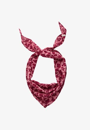 Roze driehoekige sjaal met donkerrood bloemenpatroon, gestrikt met twee losse uiteinden en een zichtbaar klein wit merketiket.