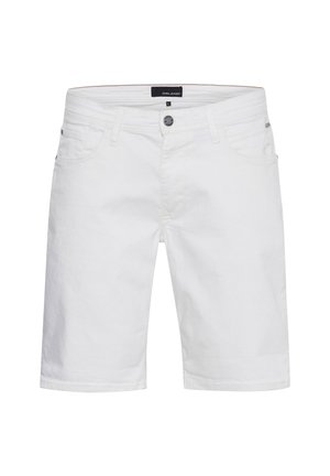 Hvide knælange denimshorts med frontknap, lynlås, bæltestropper og sidelommer, vist mod en ensfarvet hvid baggrund.