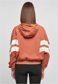 Urban Classics CRINKLE BATWING - Training jacket - terracotta whitesand
