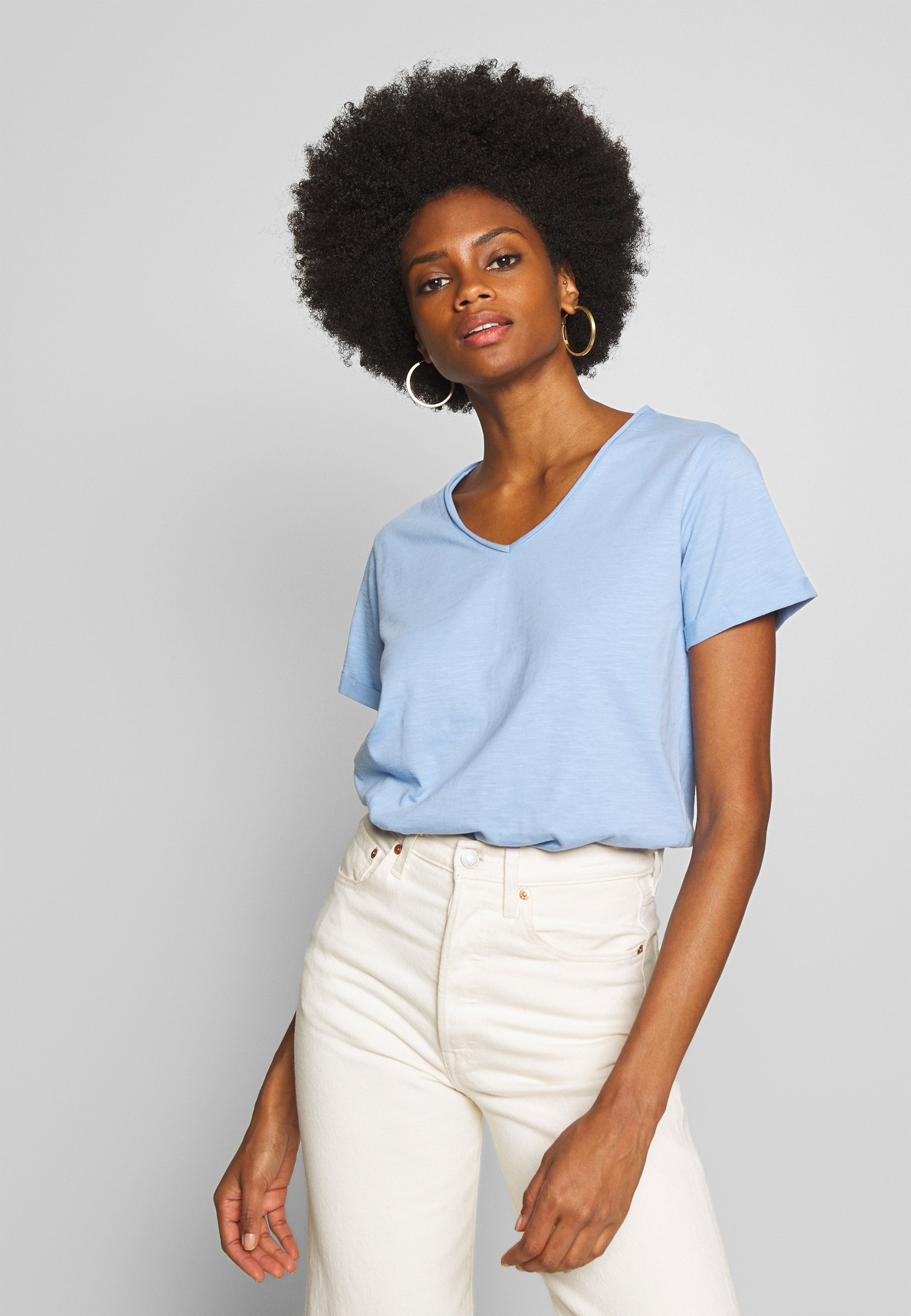 abbigliamento basic donna