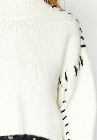Trendyol Strickpullover - off-white