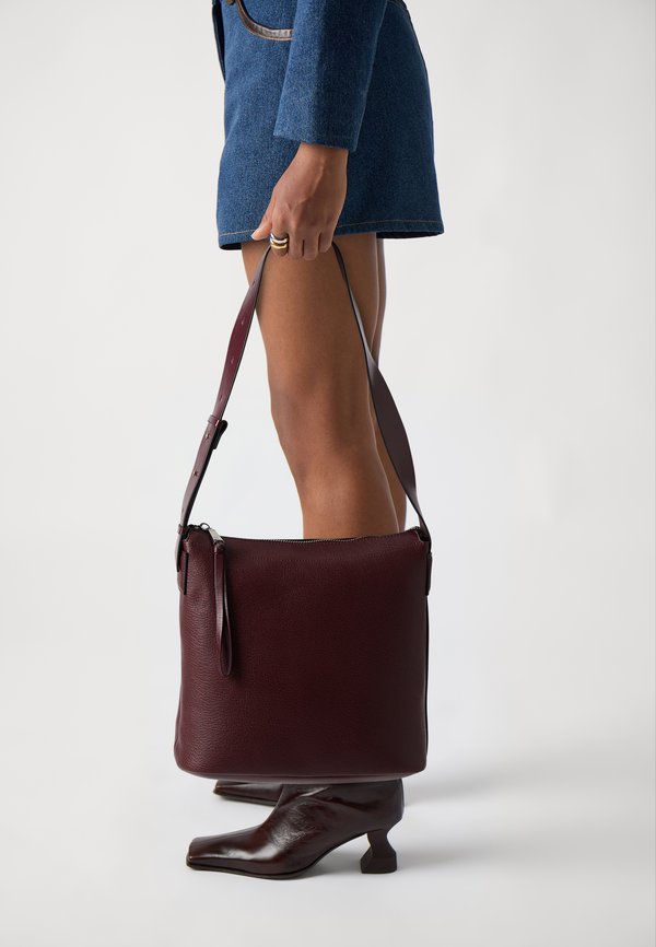 SAC CORBATERO - Handtasche - burgundy