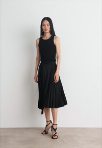 DKNY PULL SKIRT - Plisirano krilo - black