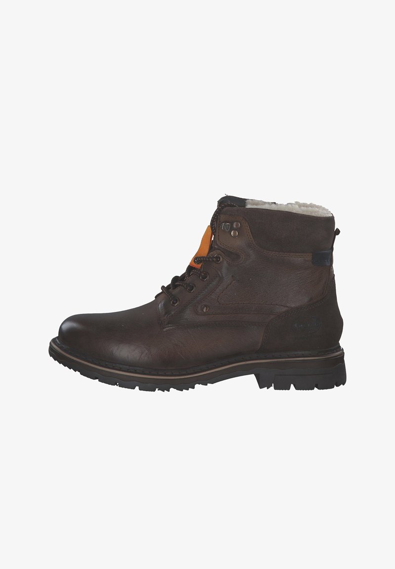 Bottines en cuir marron avec une finition texturée, un col rembourré et des accents orange. Elles sont dotées d'une semelle en caoutchouc noir robuste et d'œillets en métal.