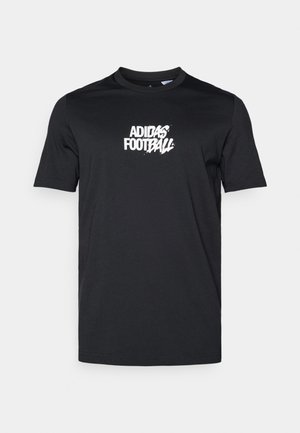 Sort t-shirt lavet af bomuld; rund halsudskæring; korte ærmer; har et hvidt Adidas Football-logo på forsiden.