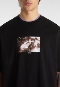 Thumbnail Image 6