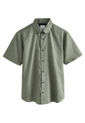 Camicetta a maniche corte in tessuto verde oliva, con colletto a camicia, bottoni frontali e una finitura testurizzata.