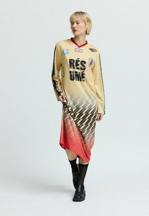 HELIORS  - Trikotāžas kleita - afterglow