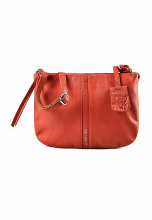 Kleine oranje leren handtas met verstelbare riem, ritssluiting, vooraan merknaam "BURKELY" en geperst leren label met een hond.