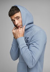 Jack & Jones JJECORP LOGO  - Felpa con cappuccio - china blue