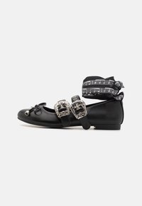 Koi Footwear SONG OF REST BARD FLATS  - Balerinke s trakom oko gležnja - black