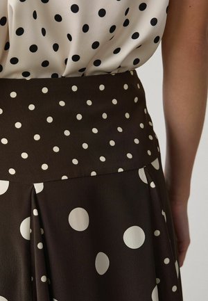 Next, REGULAR FIT - DROP WAIST MIDI SKIRT . - Maxi sukně - chocolate brown spliced spot