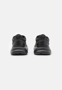 HUGO Sneakers basse - black