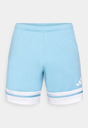 Șorturi atletice de culoare albastră deschisă cu un tiv elastic, având dungi și accente albe. Logo-ul Adidas este alb pe partea stângă.