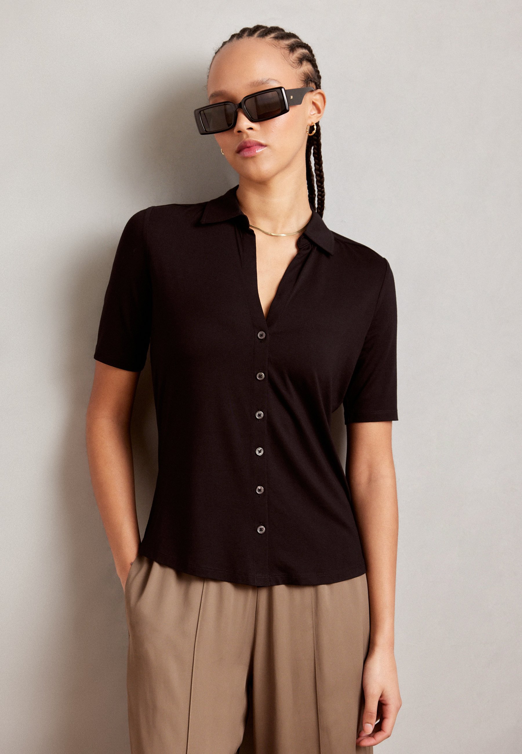 short sleeve collared shirts women