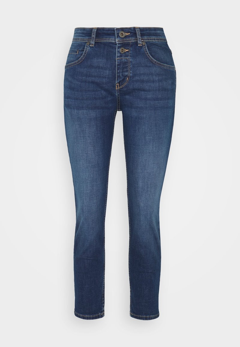 Jean en denim bleu foncé, avec une coupe slim, design à cinq poches, fermeture à double bouton et détails de couture subtils.