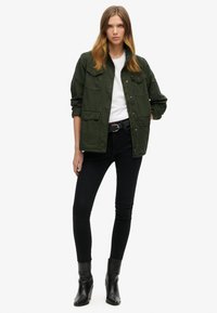 Superdry & Co TROPEZ zielony