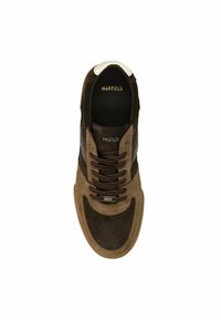 Men's brown suede sneakers with leather accents, round toe, and dark laces. Features a tan rubber sole and embossed branding on the tongue.