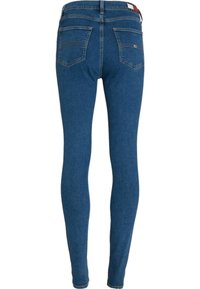 Slanke blauwe spijkerbroek van denim, met een hoge tailleband, twee achterzakken en minimale stikdetails. Gestructureerde stof met lichte stretch.