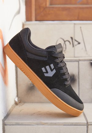 Etnies MARANA UNISEX - Čevlji za rolkanje - black/white