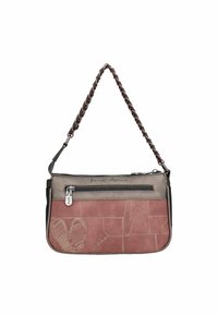 Bolso de hombro de cuero rosa y gris con una correa trenzada, que cuenta con un bolsillo exterior con cremallera y sutiles patrones de corazones en la parte frontal.